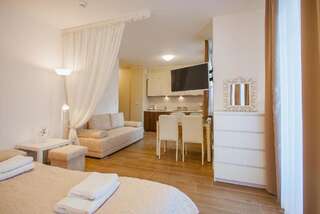 Апартаменты Apartamenty na Wyspie - Aquamarina Apartamenty Свиноуйсьце Apartment with Balcony-A36 and Free Parking-8